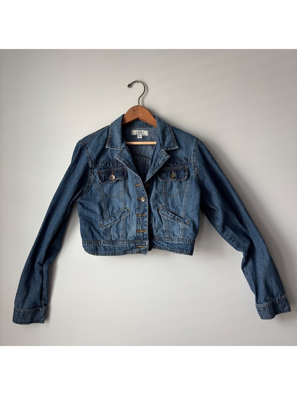 l.e.i. Cropped Denim Jacket Women's Large Y2K Dark Wash Jean Trucker Vintage